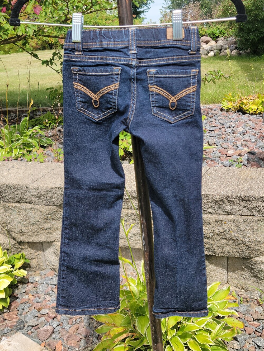 Jordache girls Size 4 adjustable waist dark denim jeans - Picture 4 of 4